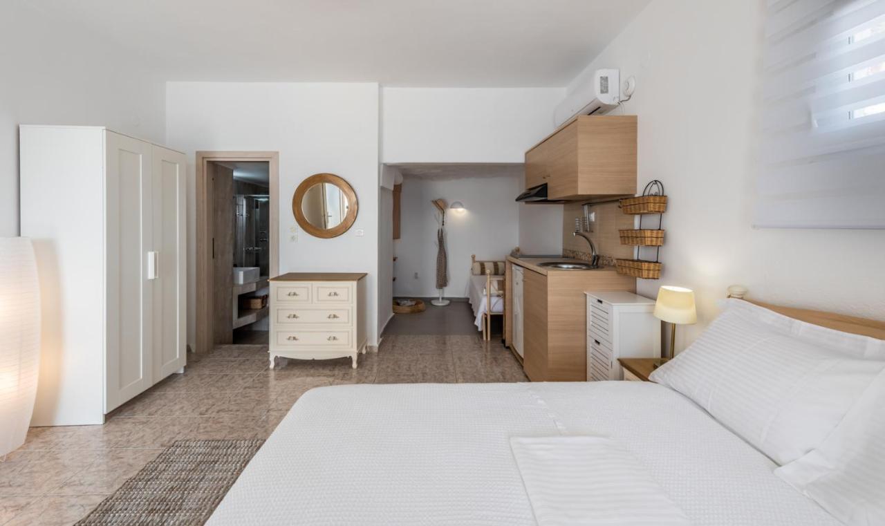 Anemi Suites Adámasz Kültér fotó