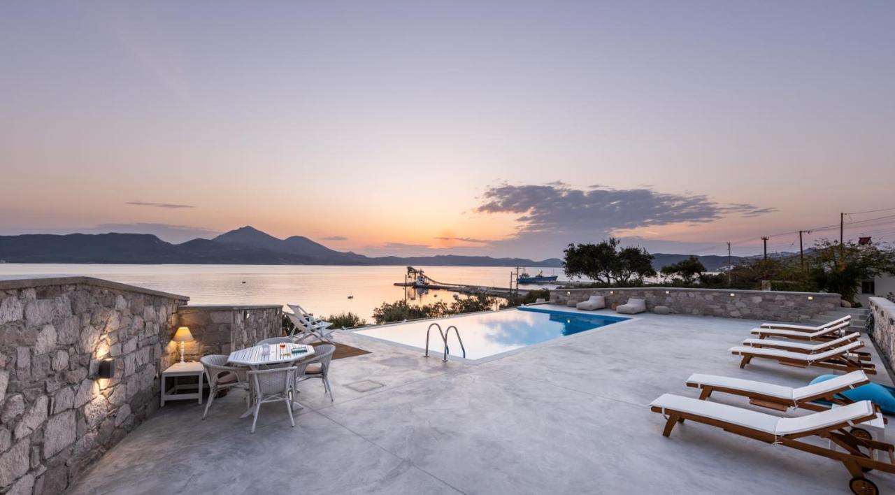 Anemi Suites Adámasz Kültér fotó